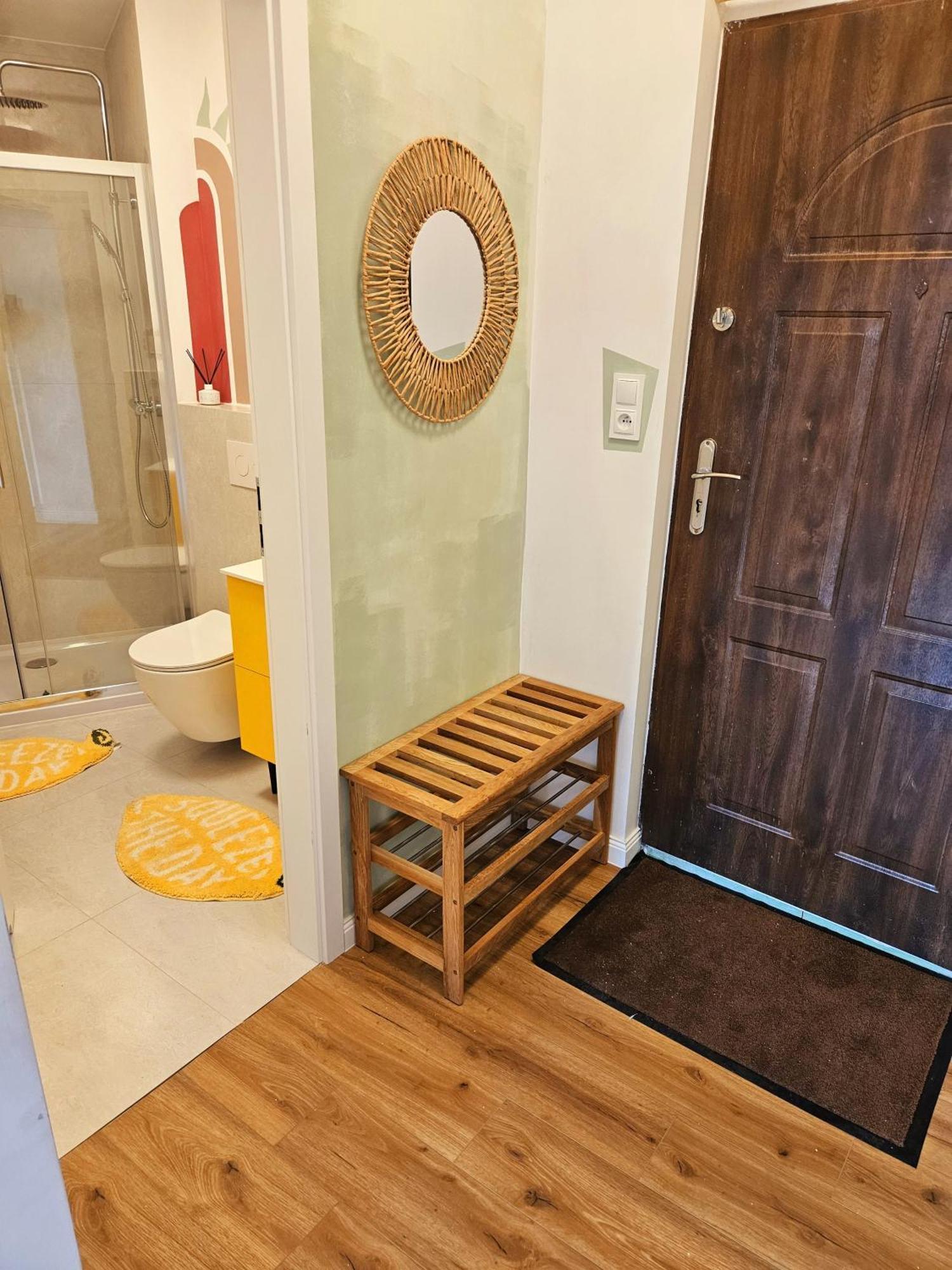Apartamenty Pod Aniolami ออสทรุฟ วีแยลคอพพอลสกี ภายนอก รูปภาพ